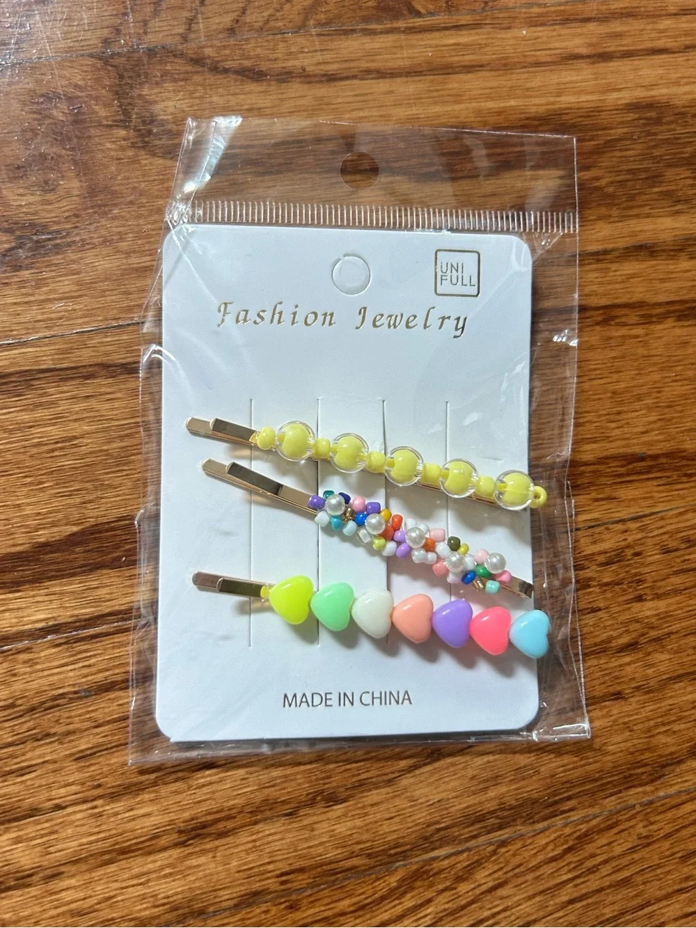UNIFULL Pastel Heart & Beaded Hair Clip Set 3-Pack Gold Tone